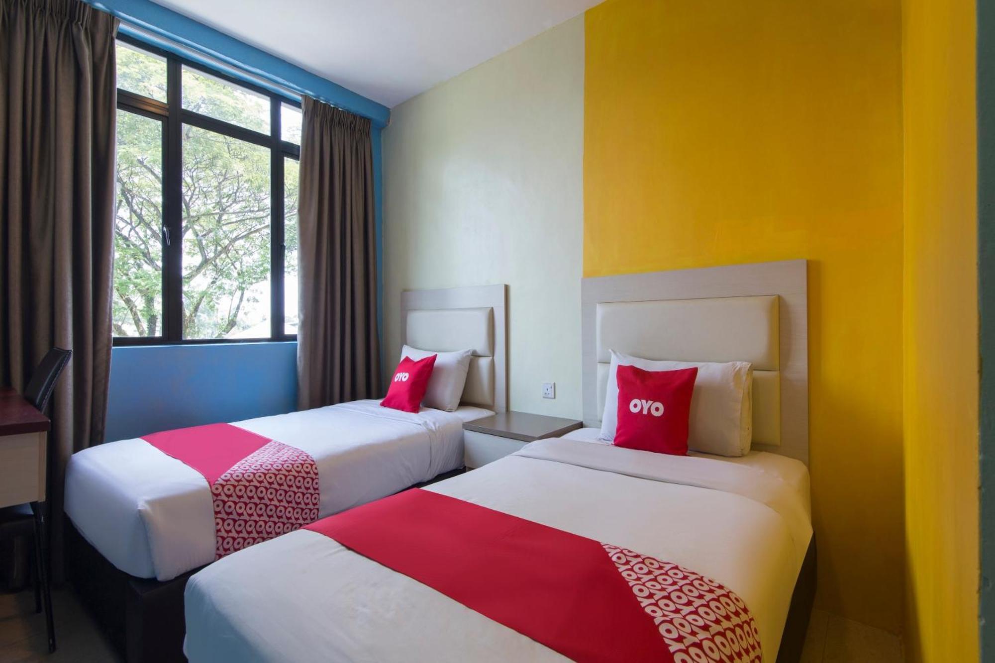 Hotel O Hotel 916 Batu-grotten Buitenkant foto